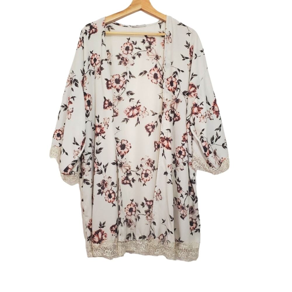 Honey Punch Floral 3/4 Lace Sleeve Drapey Open Front Swim Coverup Kimono